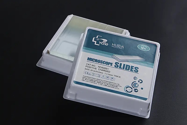 Стекло предметное 76*26*1,1мм,Электростатич,шлиф.край,Белая полоса д/записи,ШТ.(50шт/уп) Янченг